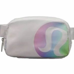 NWT Lululemon Athletica Crossbody Everywhere Belt Bag 1L Rainbow Logo